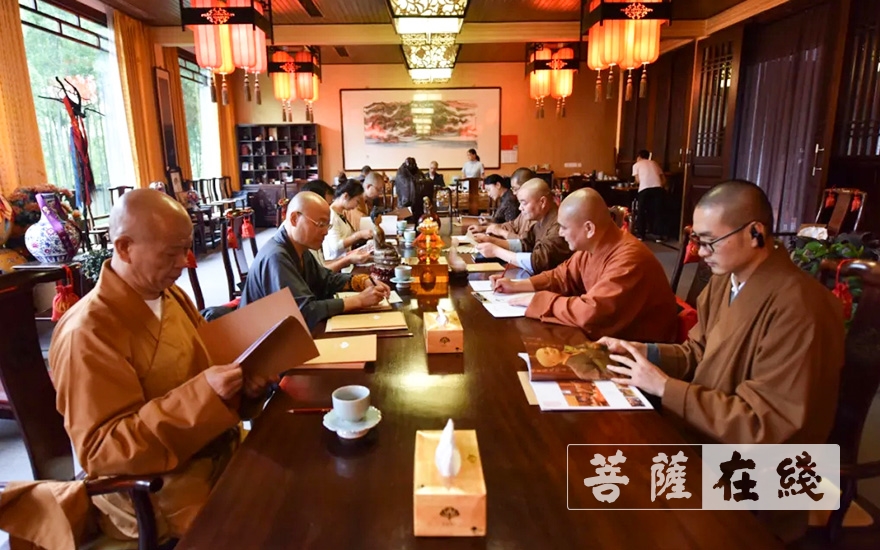 佛教-浙江省佛协副会长光泉法师一行赴长兴寿圣寺调研