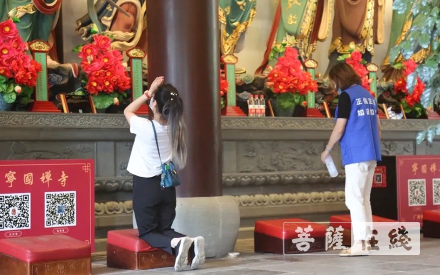 宁国-上海宁国禅寺恢复开放首日 各项活动安全有序开展