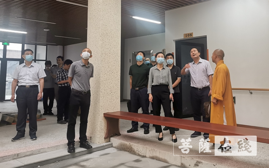 佛教-宁波市委统战部常务副部长叶苗赴净业寺调研