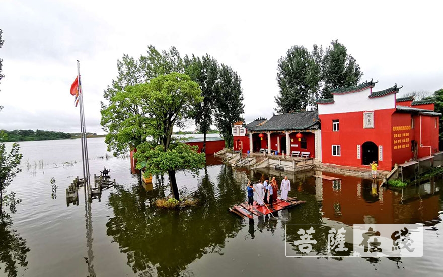 法华寺-湖南省政协民宗委副主任怀梵法师一行赴湘阴法华寺慰问