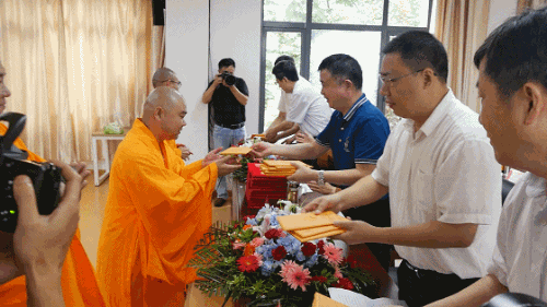 佛教-九华山佛学院举行2020届专科班毕业典礼