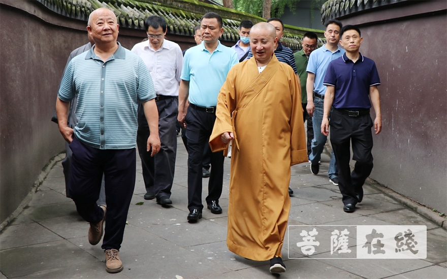 宝光寺-成都市政协副主席里赞一行赴宝光寺调研宗教场所公共服务建设
