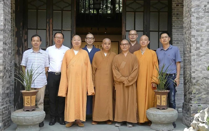 佛教-浙江省佛教协会专题调研组一行前往温州头陀寺参观调研