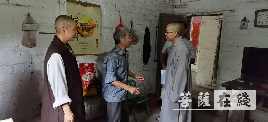 潜山-慈济潜山，助力脱贫——潜山佛祖寺开展公益捐助活动