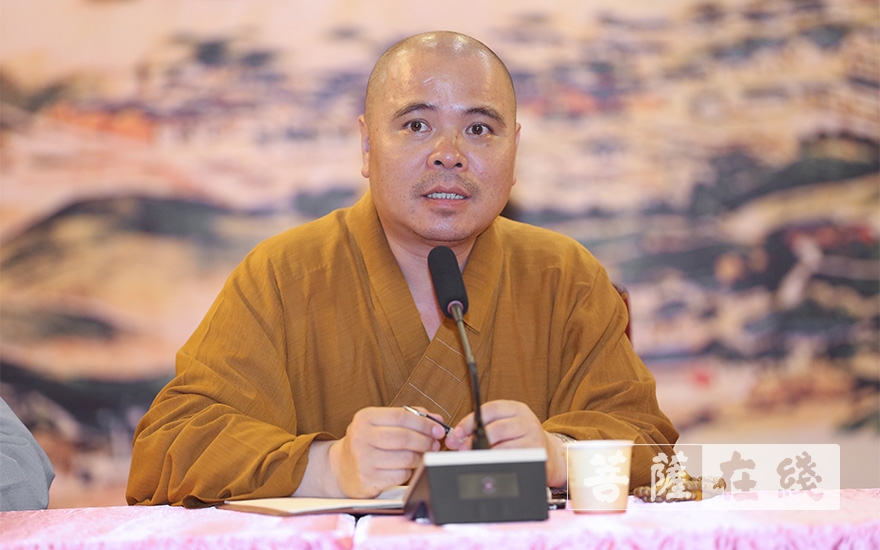 普陀山-普陀山普济禅寺举行全体僧众、职工大会