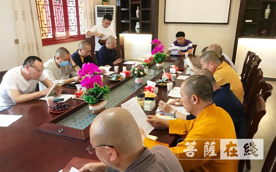 佛教-景德镇市佛教协会召开会长会议