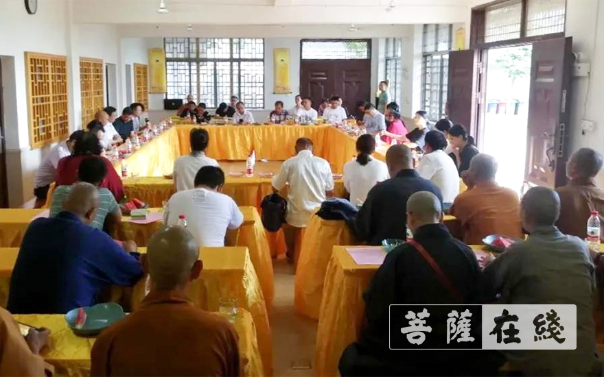 沉香-永州市宗教界代表人士前往沉香寺观摩调研