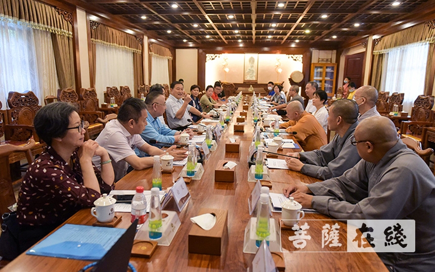 佛教-广东省政协副主席马光瑜一行赴珠海普陀寺调研