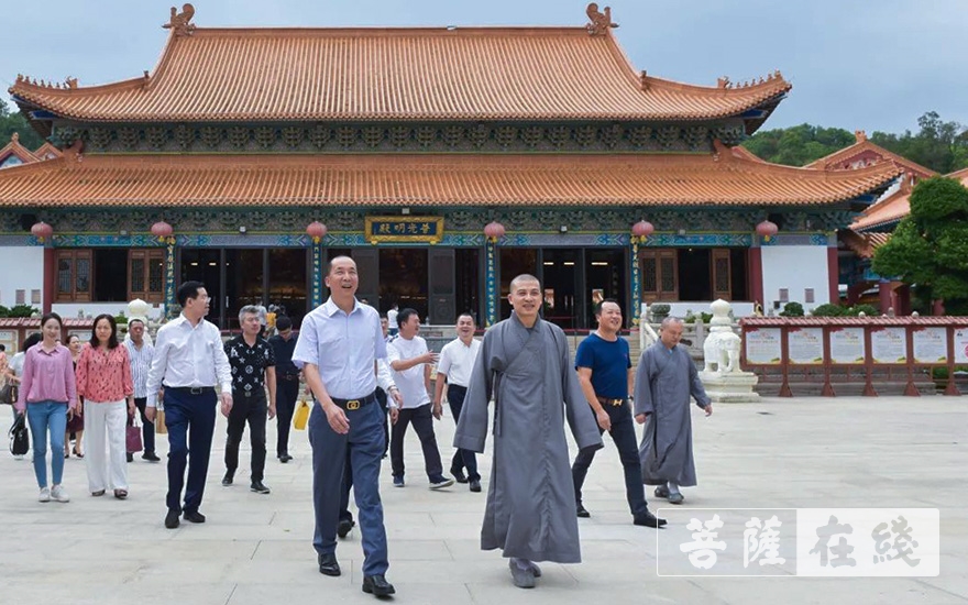 佛教-广东省潮商会到珠海普陀寺参访交流