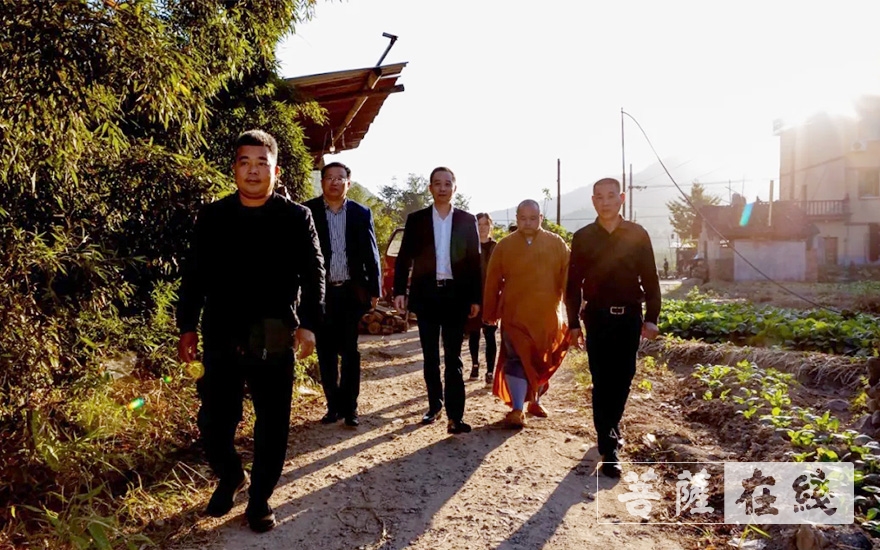 佛教-​绍兴市佛教界再次向结对帮扶民族村捐款20万元