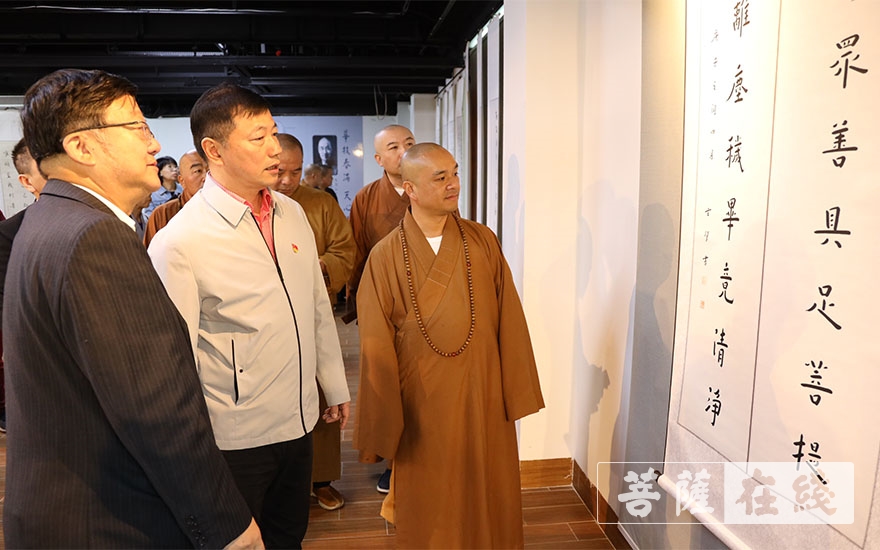纪念弘一140周年诞辰 南安雪峰寺举办“华枝春满 天心月圆 ”弘体书画展