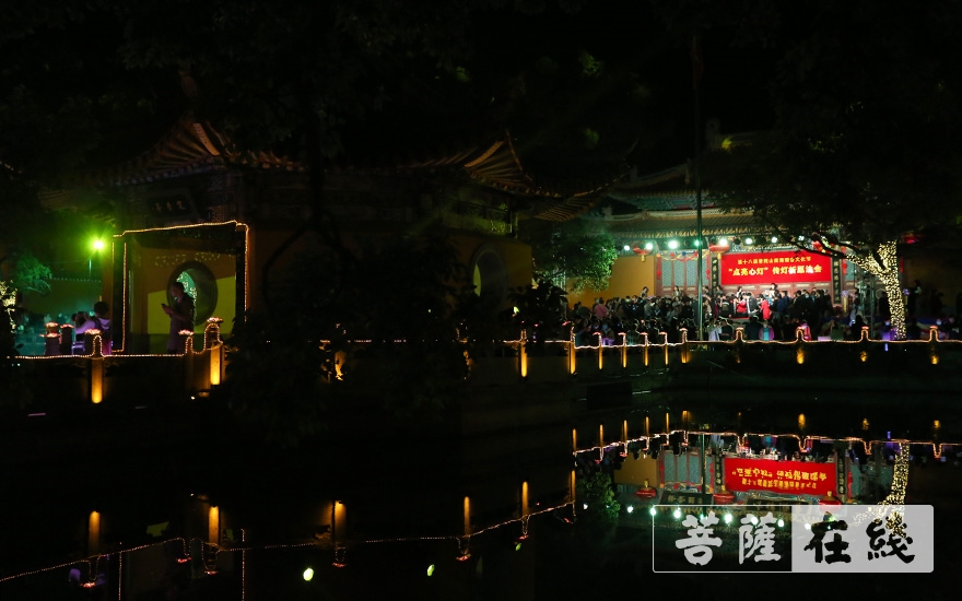 佛教-“点亮心灯”普陀山南海观音文化节启智慧、续光明