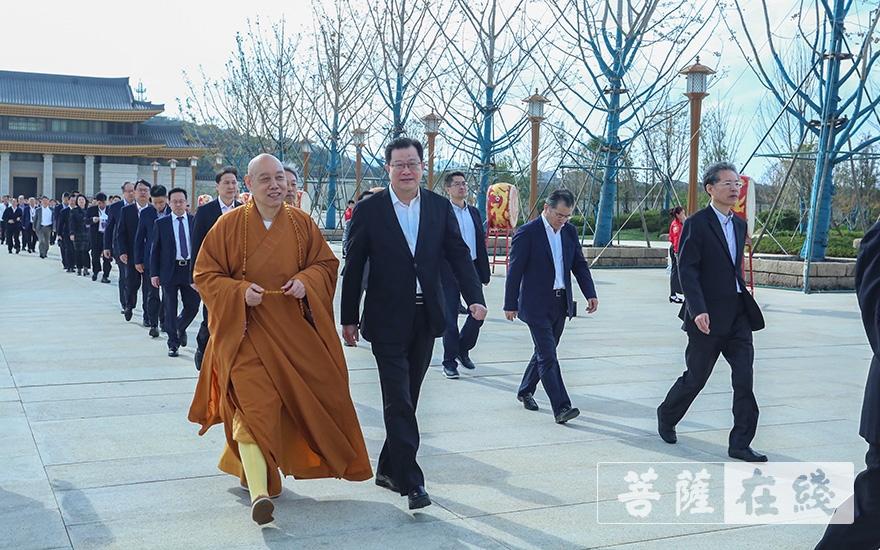 普陀山-历时五年建成，普陀山观音法界正式开园试运营