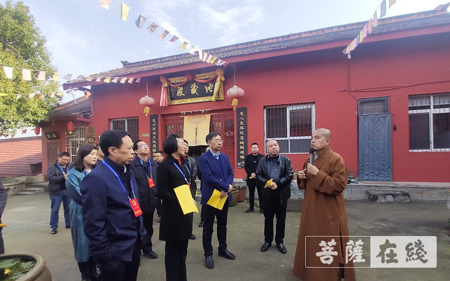 南郑-汉中市南郑区人大代表一行视察汉中法幢寺