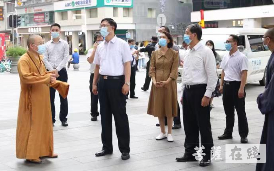 大佛寺-广州市委常委、统战部部长王世彤走访调研广州大佛寺