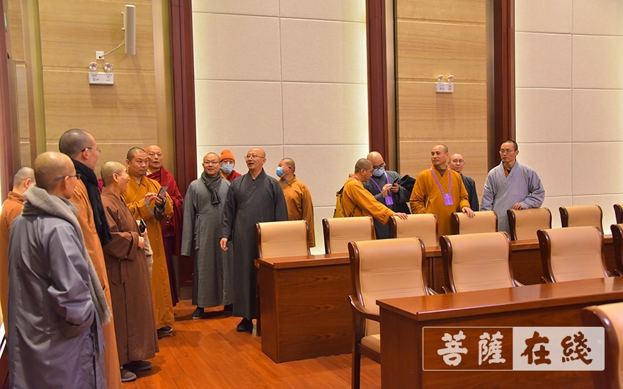 佛教-第二届全国佛教院校“优秀教师”获得者一行参访浙江佛学院