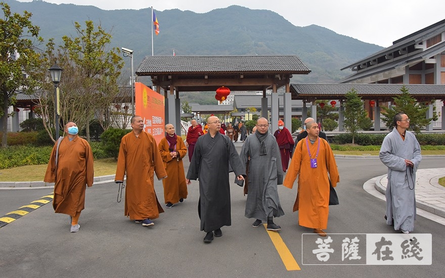 佛教-第二届全国佛教院校“优秀教师”获得者一行参访浙江佛学院