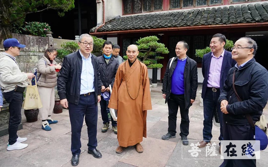 天童寺-重走海丝古道 感受诗路天童