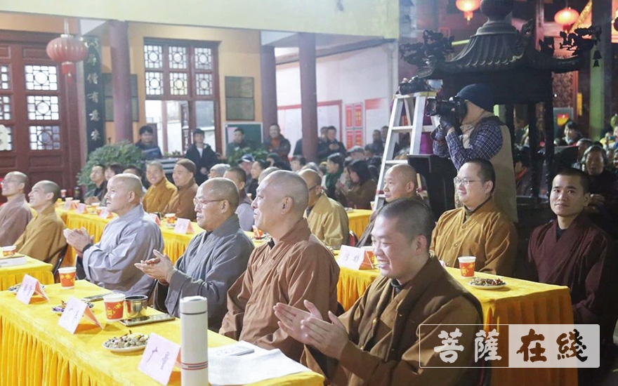 佛教-赣州寿量古寺举行第一期“义工闻熏班”结业文艺晚会