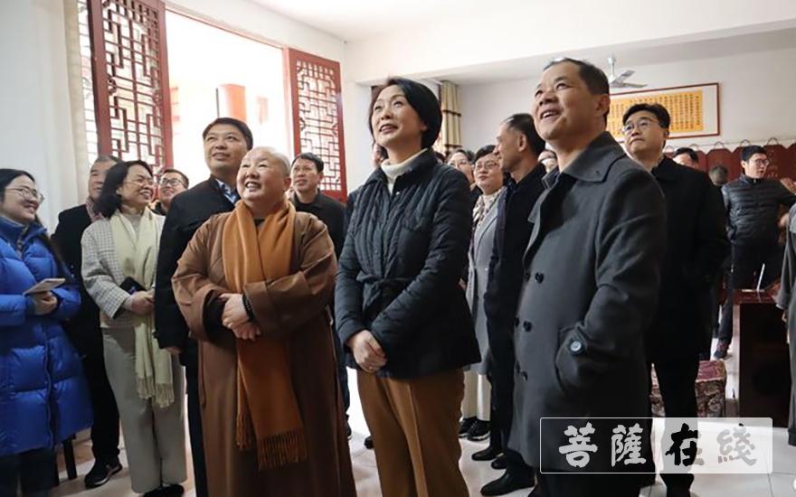 庐山-九江市委统战部及各县领导前往庐山万杉寺考察寺院宗教规范化管理推进工作