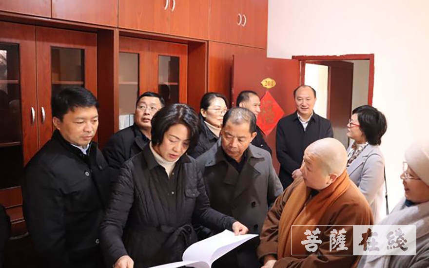庐山-九江市委统战部及各县领导前往庐山万杉寺考察寺院宗教规范化管理推进工作
