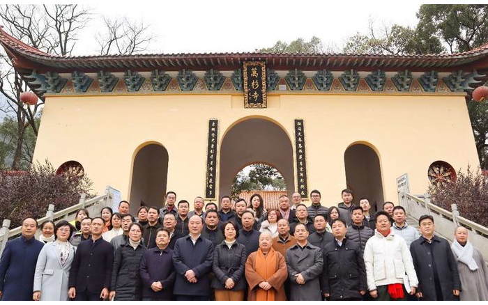 庐山-九江市委统战部及各县领导前往庐山万杉寺考察寺院宗教规范化管理推进工作