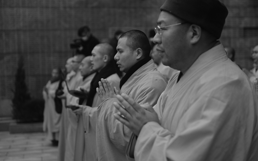 佛教-中日两国僧侣同步举行世界和平法会祭奠南京大屠杀死难者