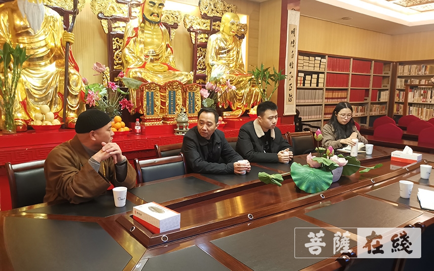 标准化管理-绍兴市委统战部副部长许浩翔一行赴龙华古寺调研宗教场所标准化管理工作