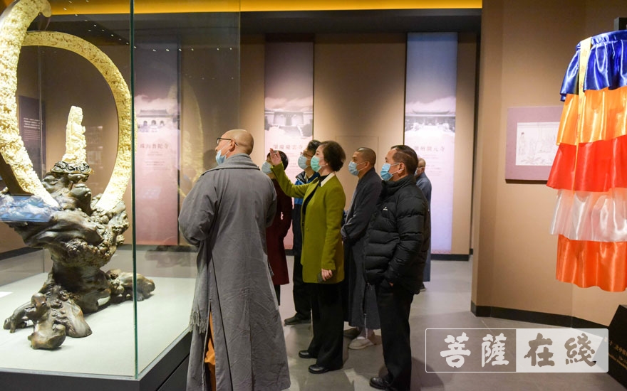 时政-广东省政协民宗委调研组一行赴珠海普陀寺调研