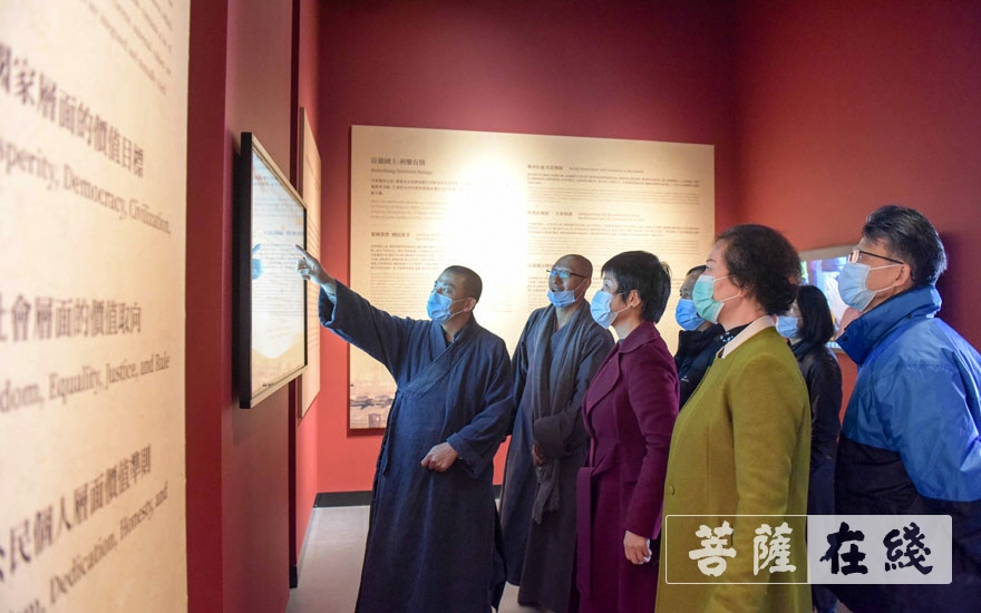 时政-广东省政协民宗委调研组一行赴珠海普陀寺调研