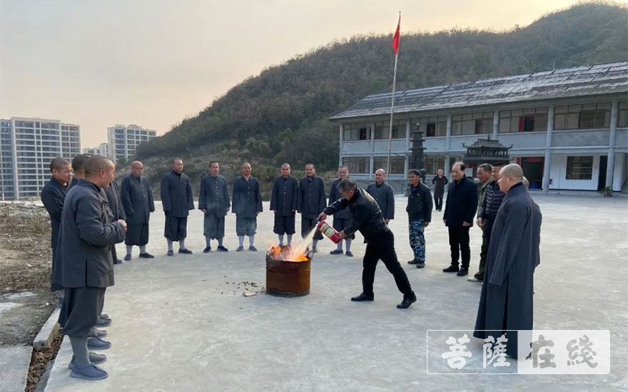 消防备案-舟山新城长福禅寺举行学习会和消防演练