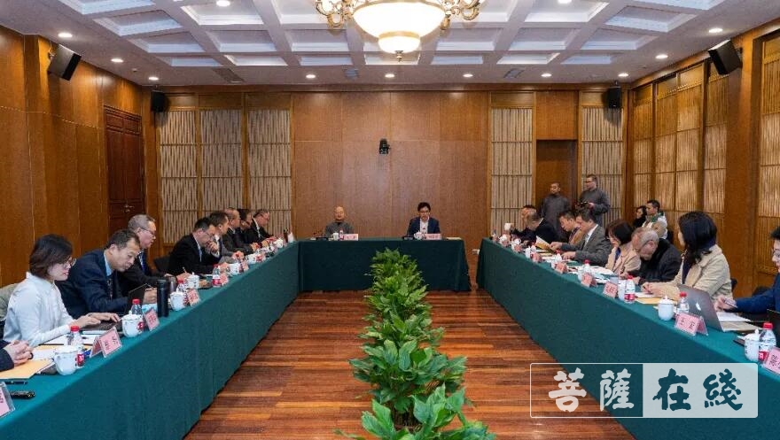 佛教-杭州灵隐寺举行第六届“中国佛教名山名寺法律问题研讨会”