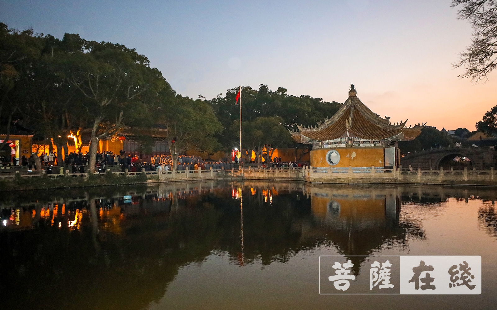佛教-2021年元旦普陀山佛教协会举行升国旗仪式