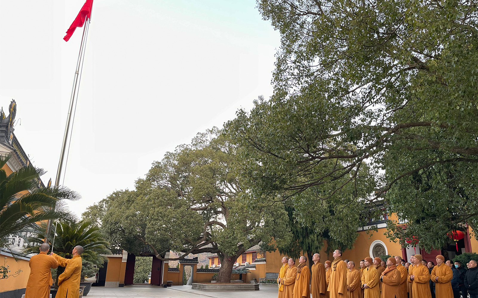 佛教-2021年元旦普陀山佛教协会举行升国旗仪式