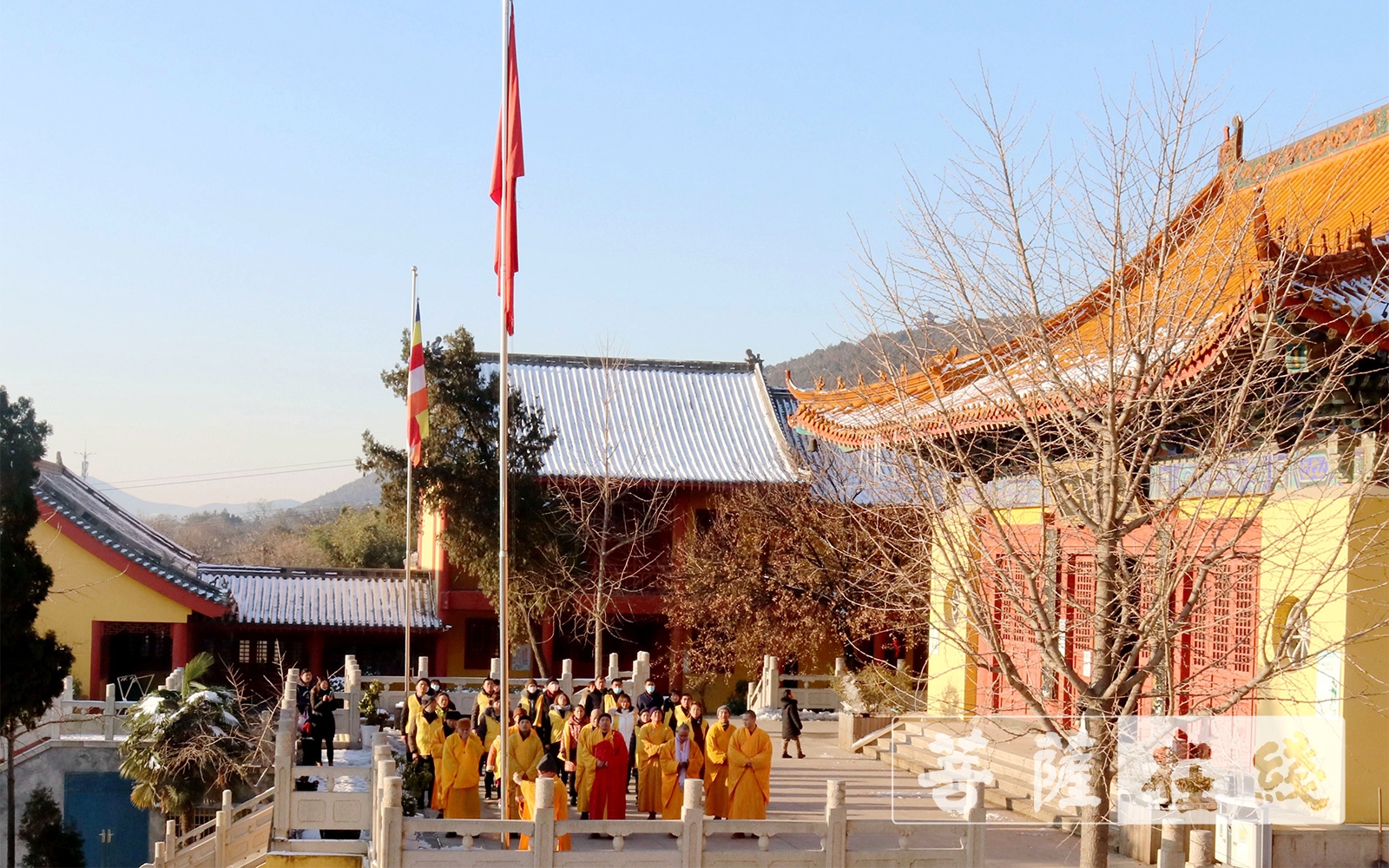 佛教-徐州兴化禅寺举行元旦升国旗仪式