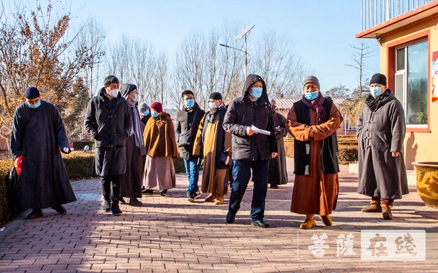 佛教-锦州市佛教协会举行新春慈善行活动