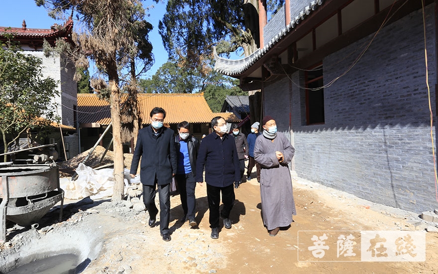 曹国庆-江西省委统战部副部长、省民宗局党组书记曹国庆一行赴青原山净居寺调研
