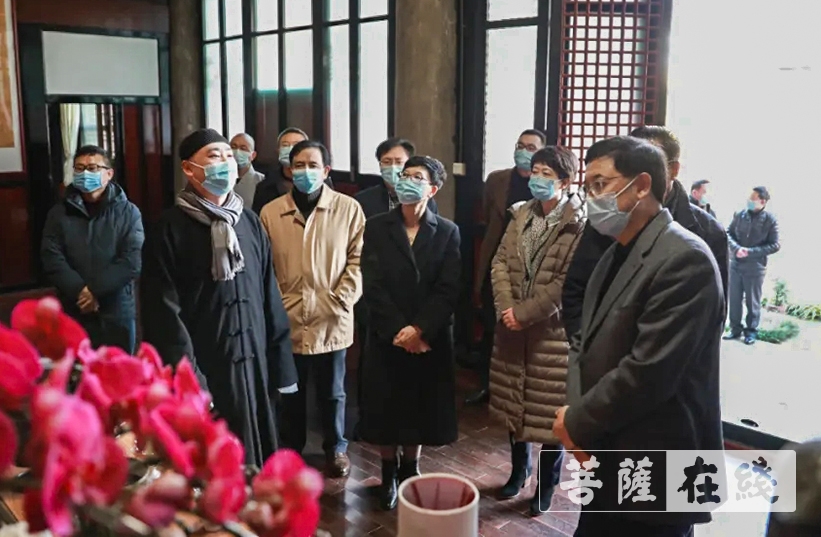 文殊院-四川省副省长尧斯丹一行走访成都文殊院