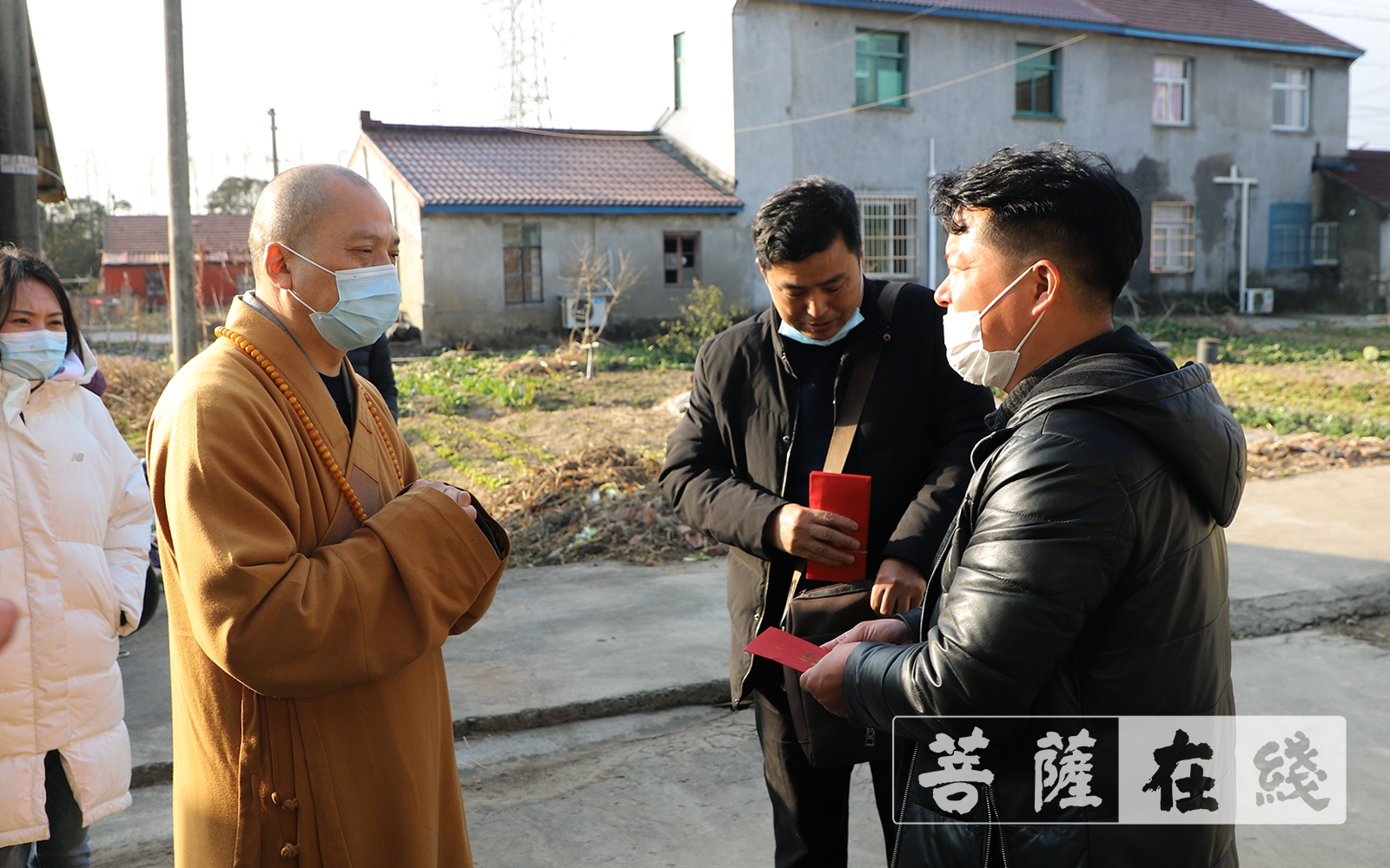 慈善-力行慈善  上海洪福寺举办腊八施粥慈善感恩活动