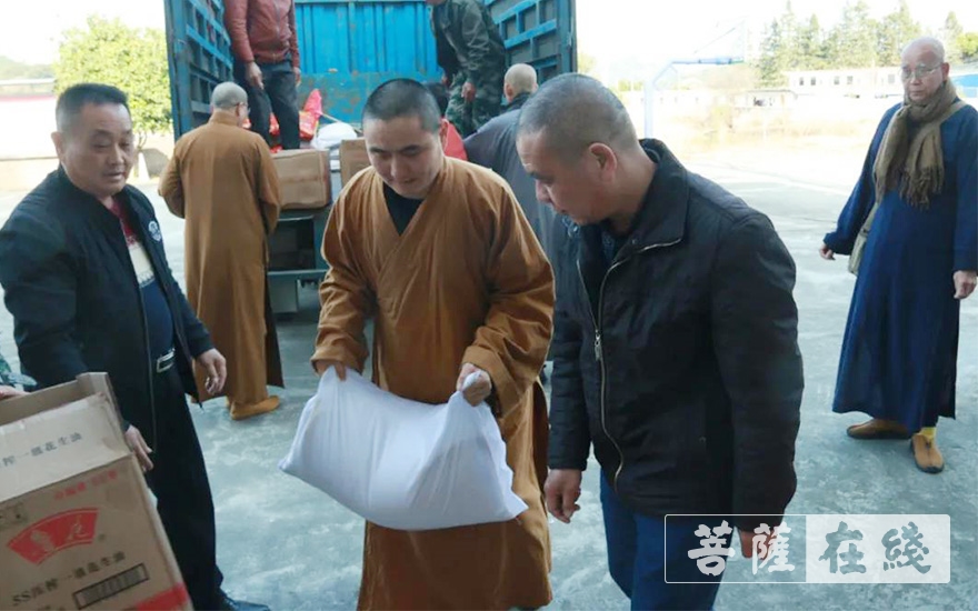 佛教-云门山大觉禅寺、正觉寺展开节前扶贫济困活动