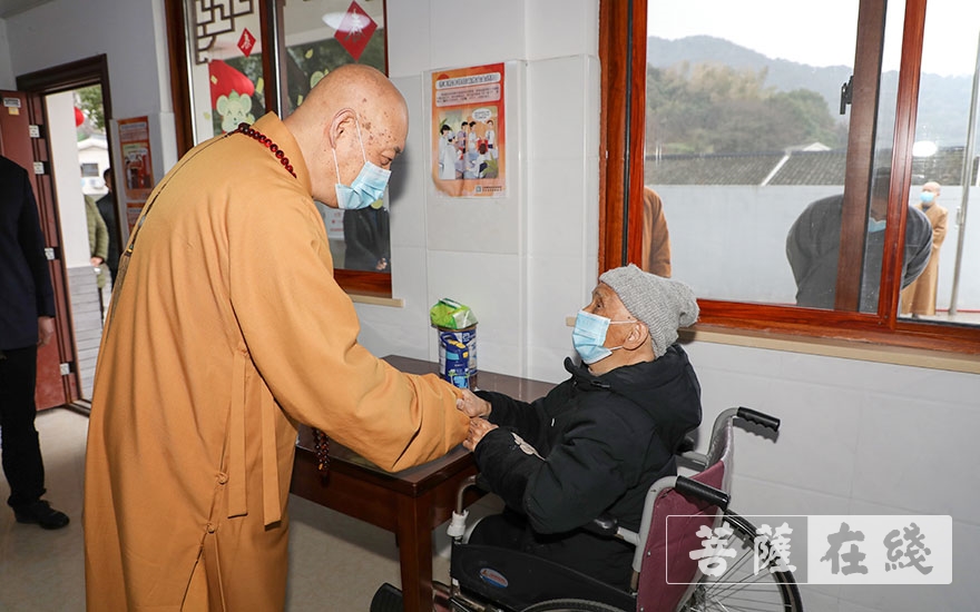 佛教-道慈大和尚一行走访佛教颐养堂和普陀山敬老院