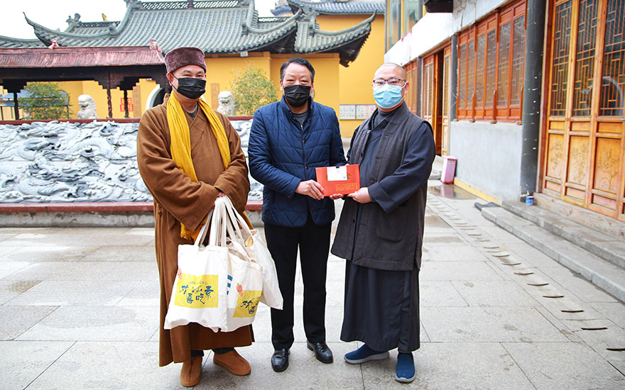 佛教-常州市金坛区佛教协会开展春节慰问活动