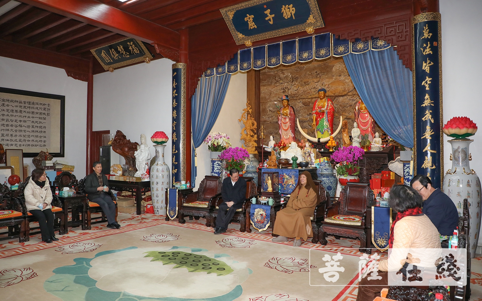 佛教-舟山市政协主席王伟一行前往普陀山慰问道慈大和尚