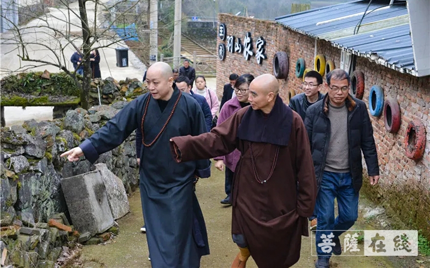 佛教-宁波市佛教协会一行赴宁海县岔路镇高塘村开展助力脱贫攻坚工作