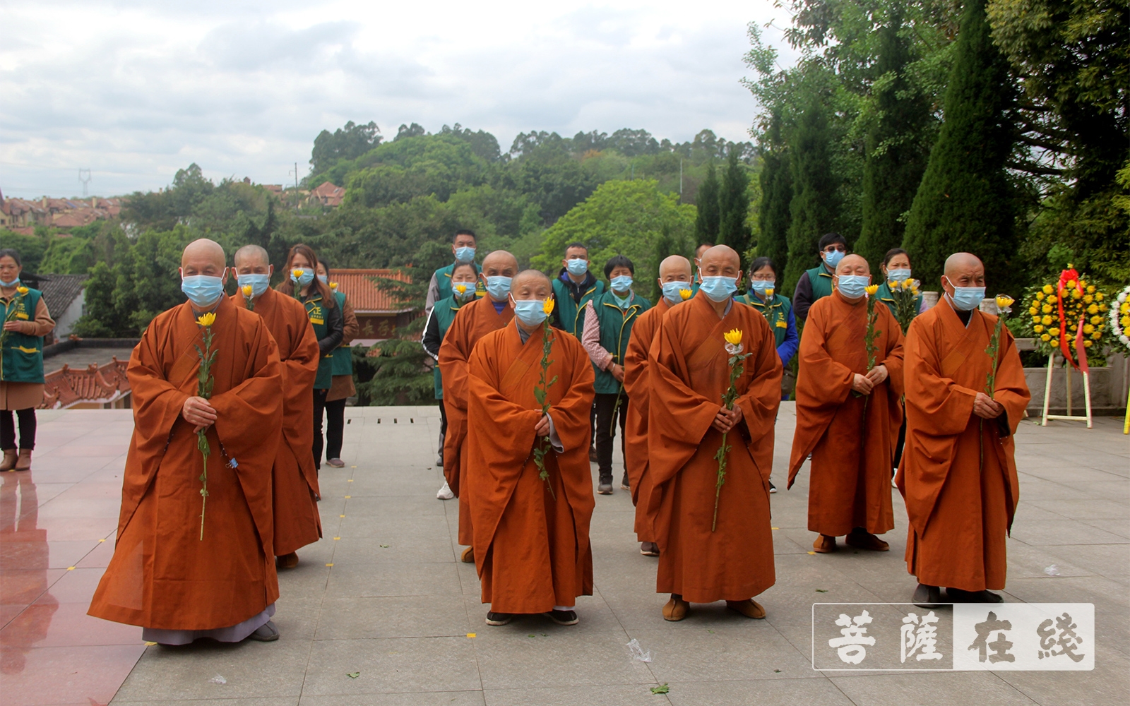 时政-遂宁广德寺开展清明祭英烈活动