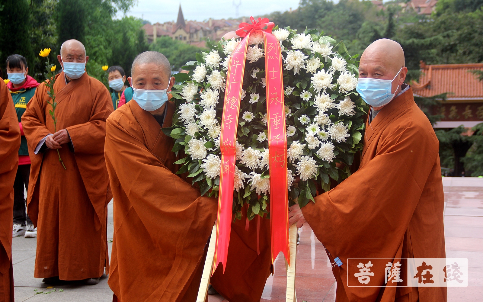 时政-遂宁广德寺开展清明祭英烈活动