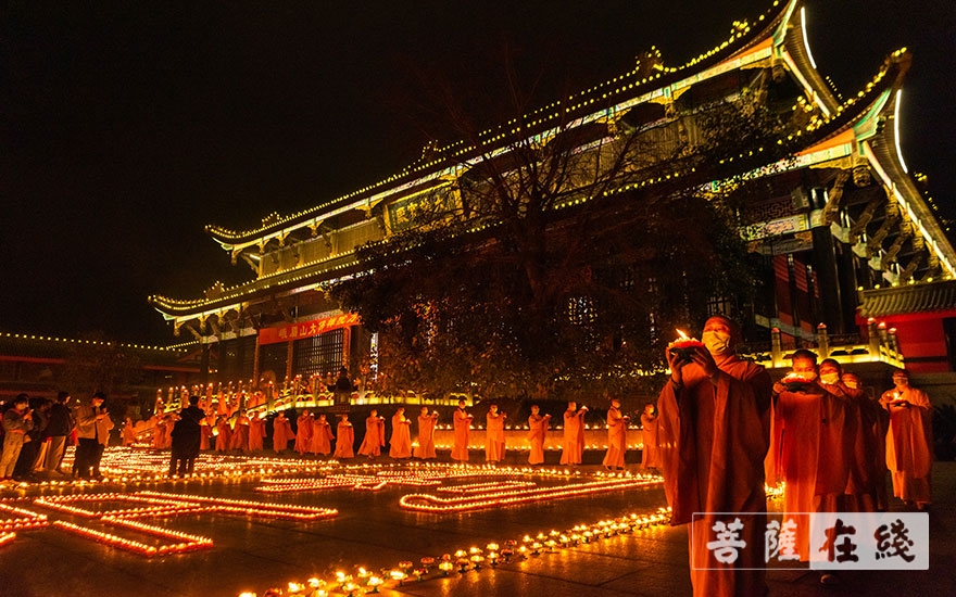 普贤菩萨-峨眉山各寺举行法会恭祝普贤菩萨圣诞