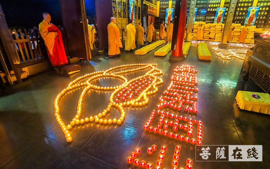 普贤菩萨-峨眉山各寺举行法会恭祝普贤菩萨圣诞