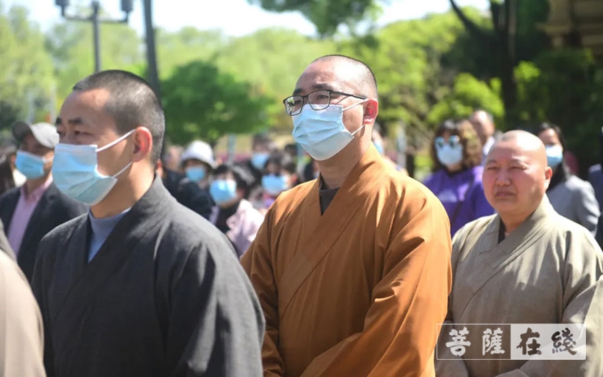 政策法规-南京市举行宗教政策法规学习月活动 隆相法师宣读倡议书