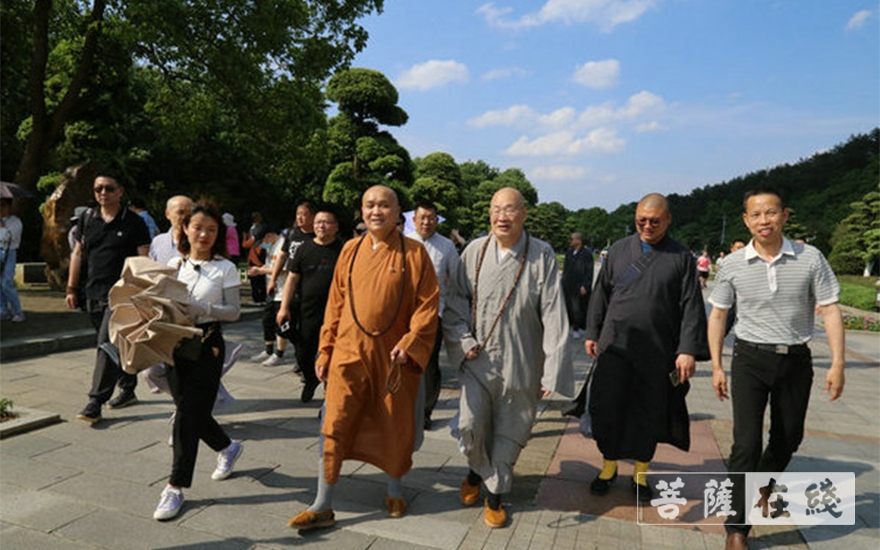 永寿-永寿法师率四川四众弟子前往湖南开展红色教育之行